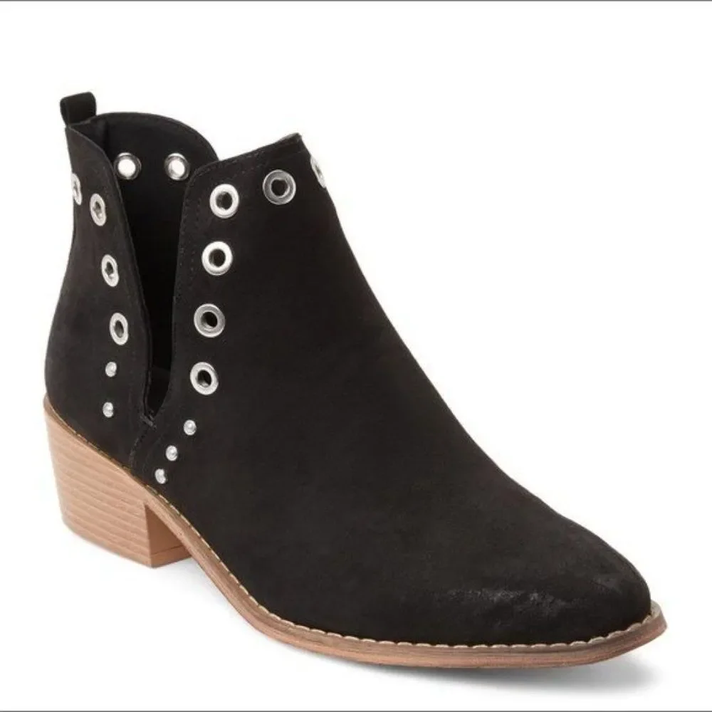 WANTED Western Rivet Grommet Ankle Boots Size 9 In Black NWOB